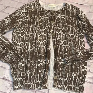 APPLESEEDS cardigan sweater size small